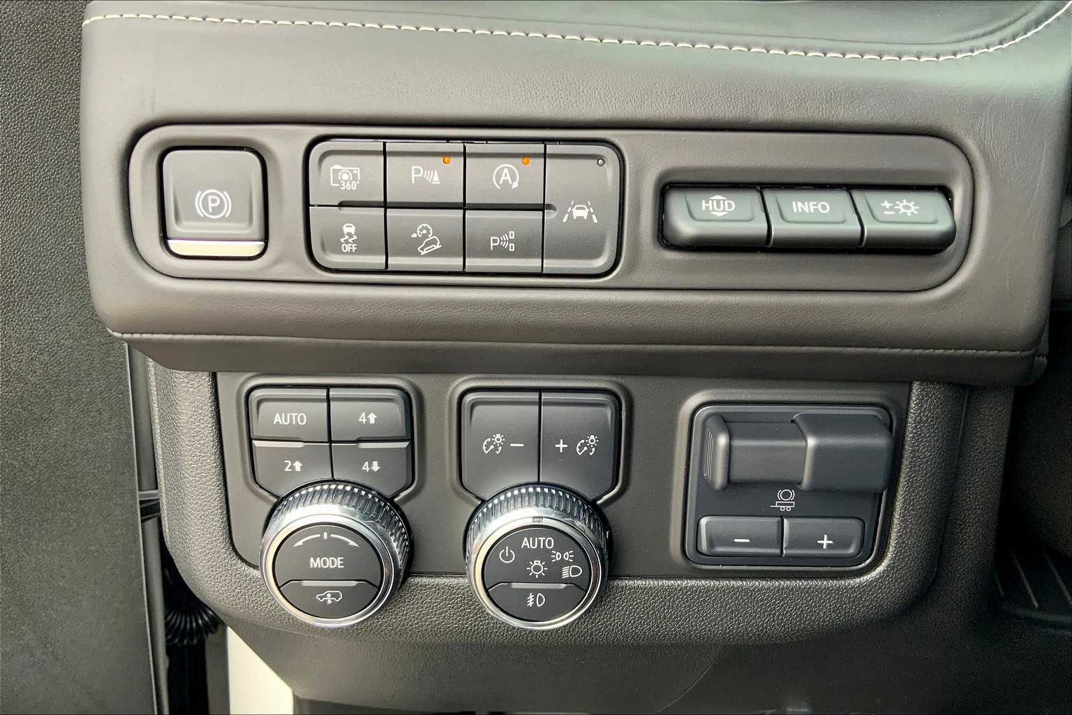 2024 Gmc Yukon Denali Ultimate photo 32