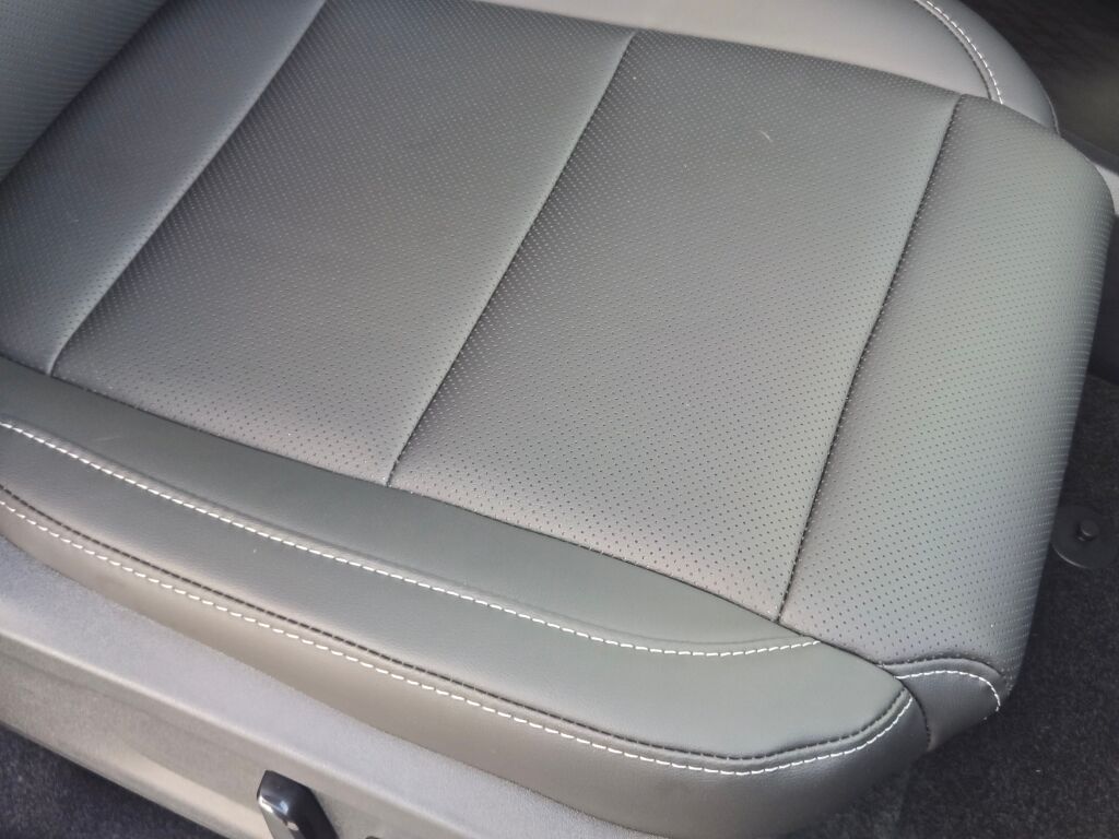 2026 Nissan Murano SL photo 2