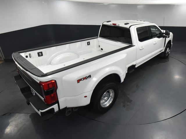 2025 Ford F-350 photo 46