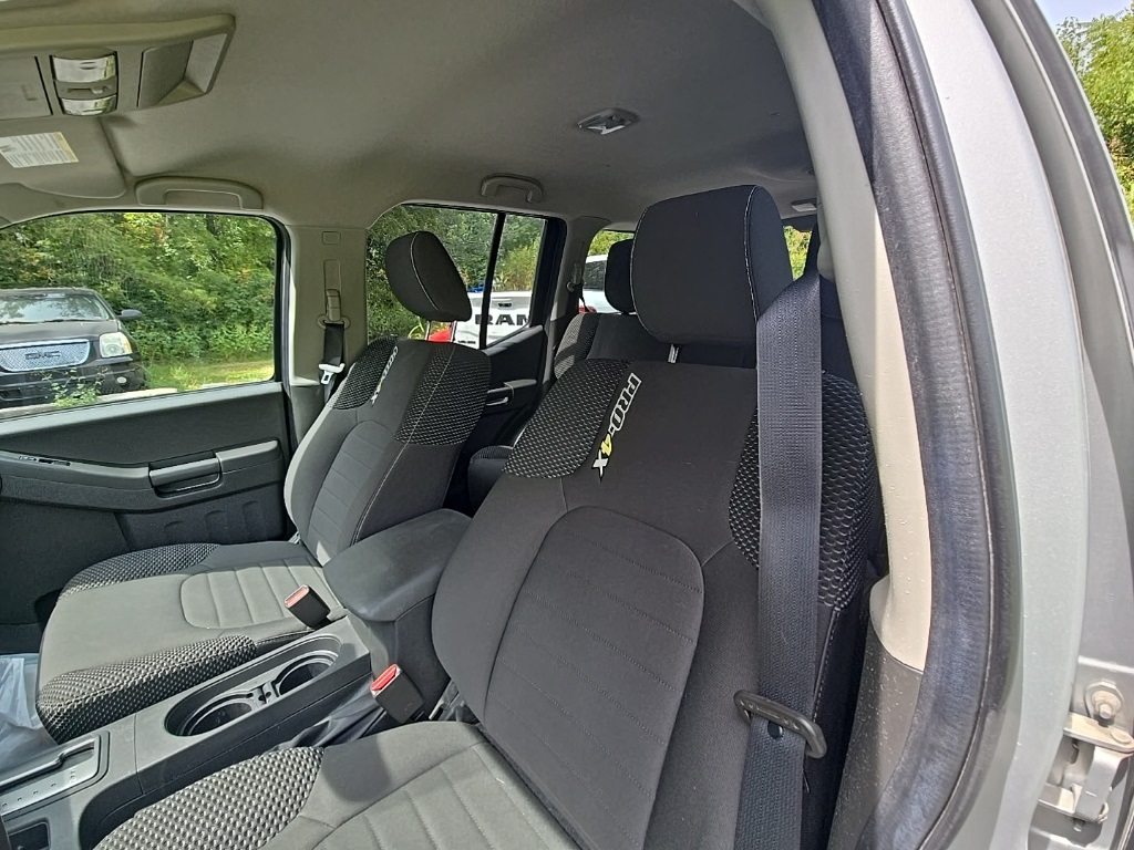 2015 Nissan Xterra photo 13