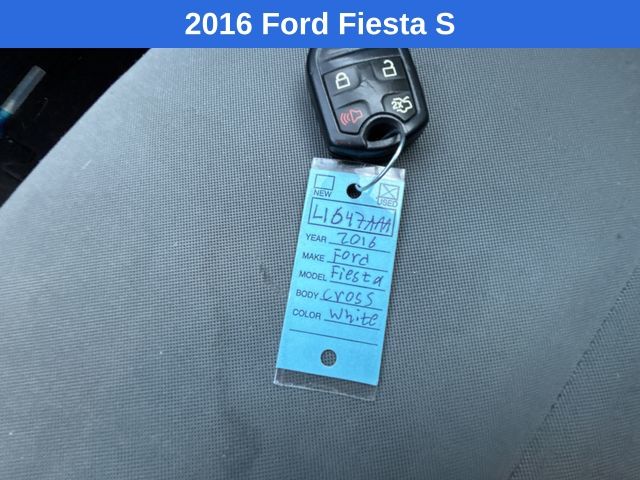 2016 Ford Fiesta S photo 17