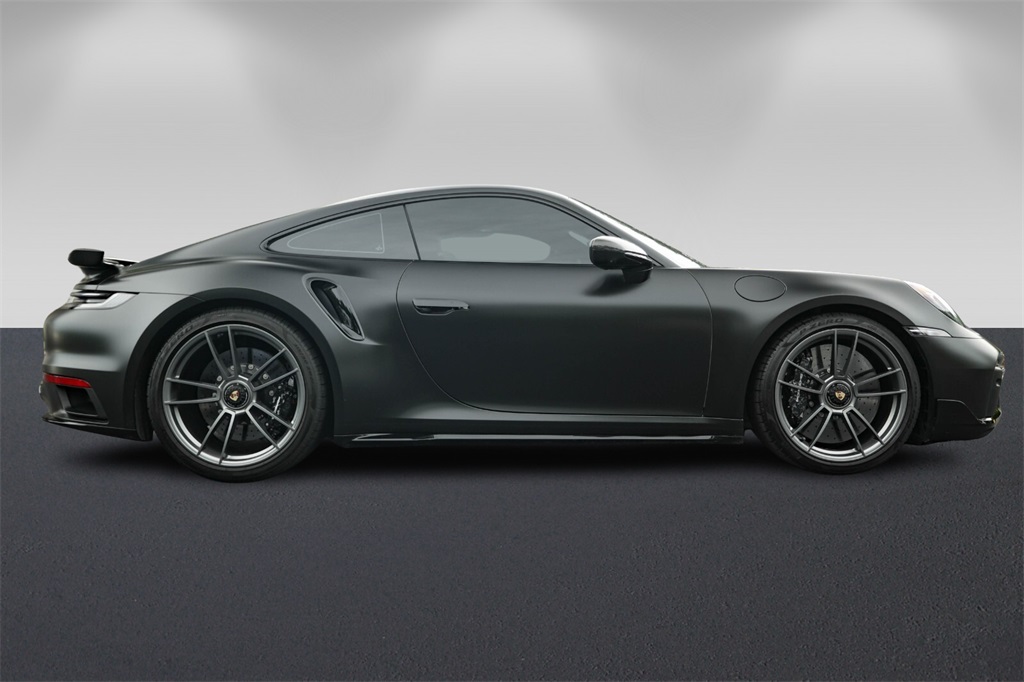 2022 Porsche 911 Turbo S photo 2