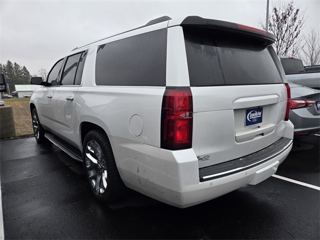 2020 Chevrolet Suburban Premier photo 3