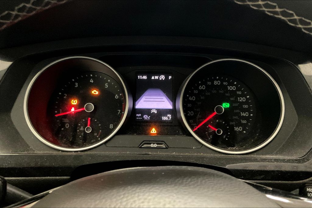 2021 Volkswagen Tiguan SE photo 19