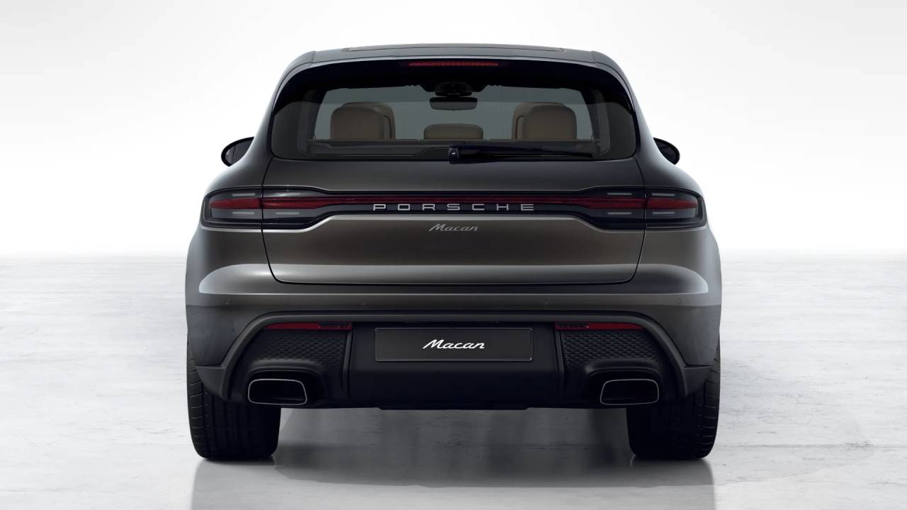 2026 Porsche Macan T photo 7