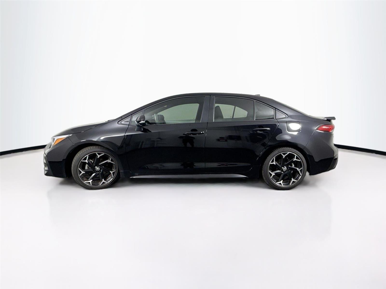 2025 Toyota Corolla SE photo 8