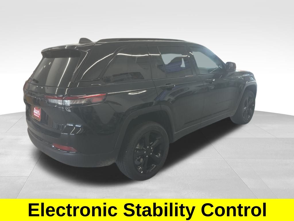 2025 Jeep Grand Cherokee Altitude X photo 2