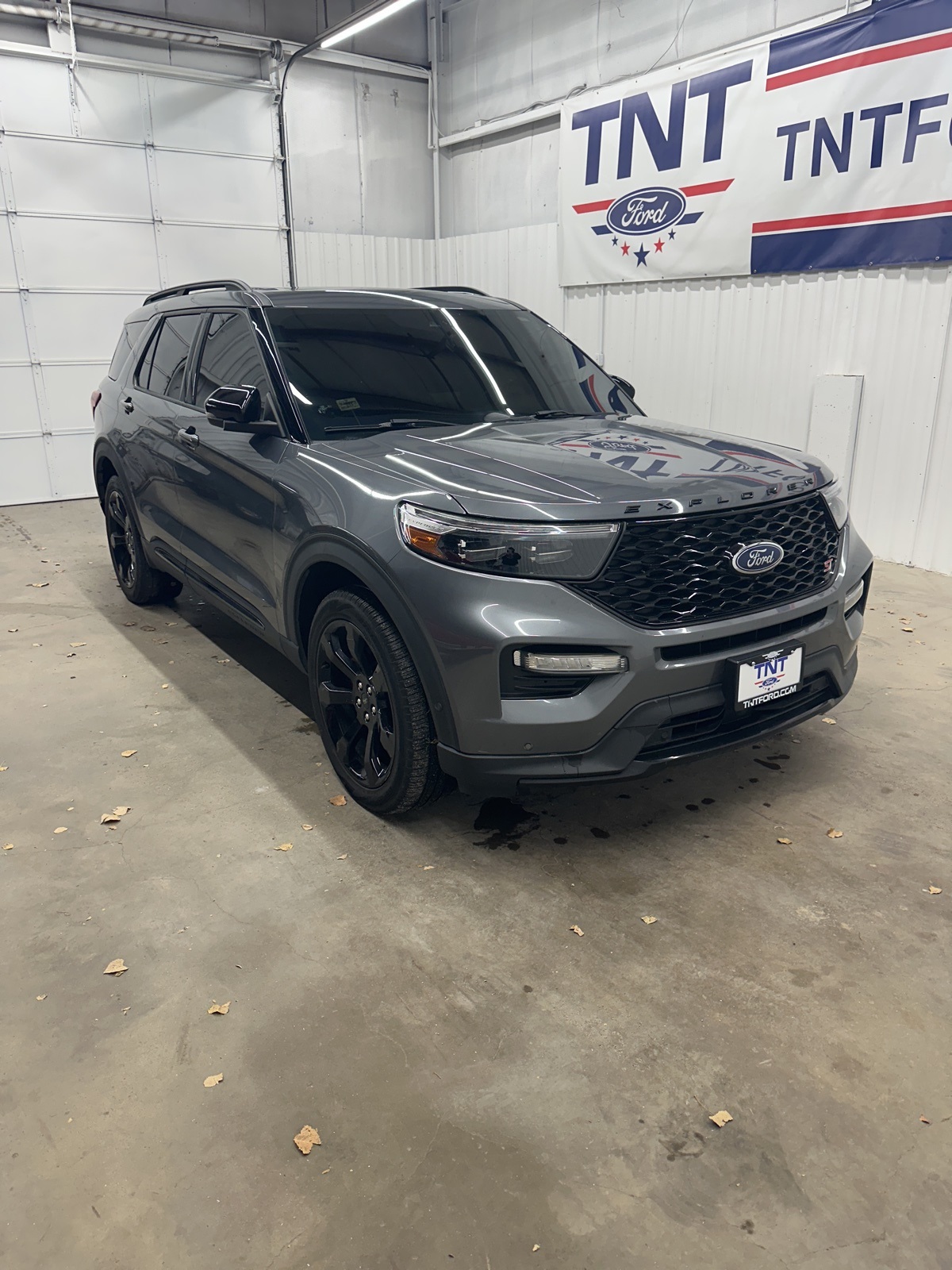 2021 Ford Explorer ST photo 2