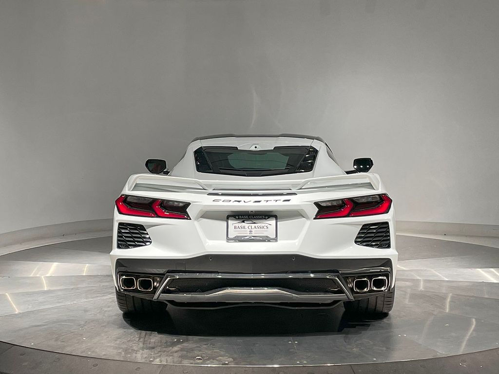 2024 Chevrolet Corvette Stingray 2LT photo 3