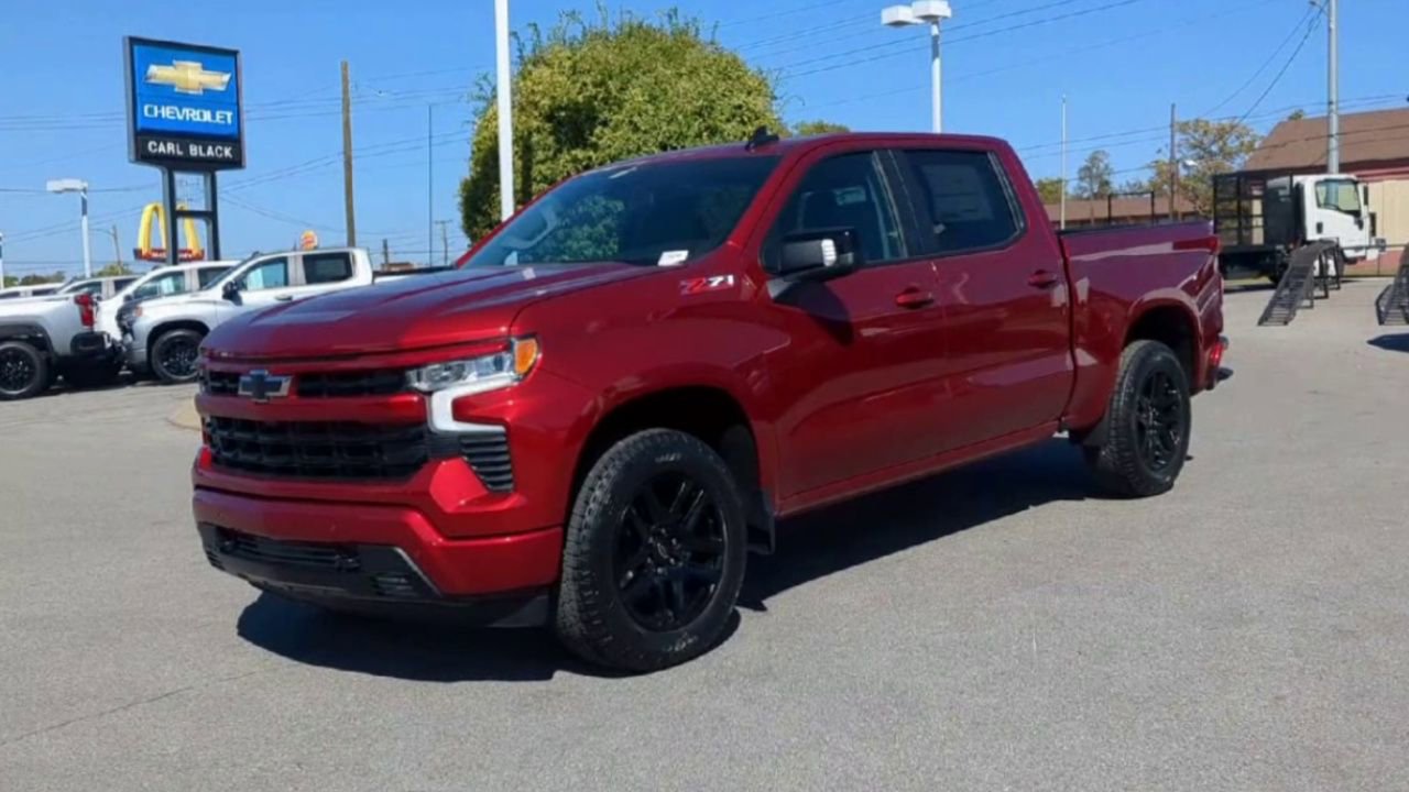 2026 Chevrolet Silverado 1500 RST photo 3