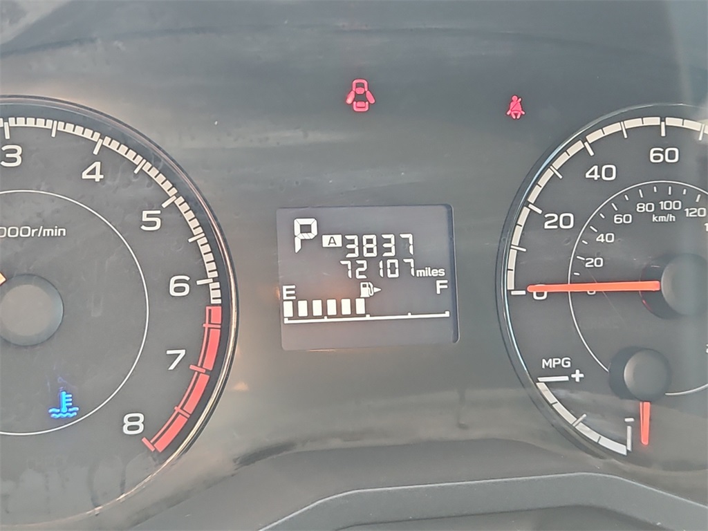 2019 Subaru Crosstrek 2.0i Premium photo 17