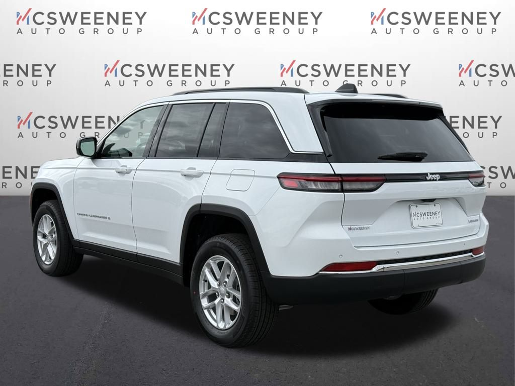 2025 Jeep Grand Cherokee Laredo X photo 2