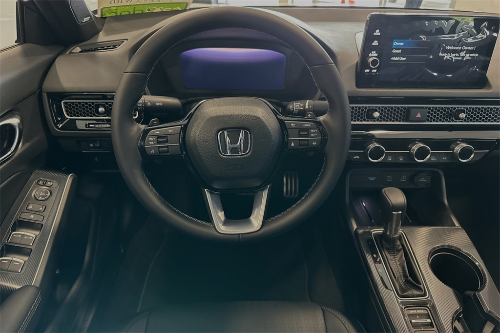 2025 Honda Civic Hybrid Sport Touring photo 13