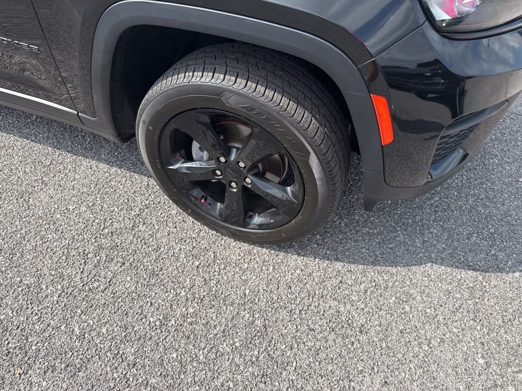 2022 Jeep Grand Cherokee Altitude photo 5