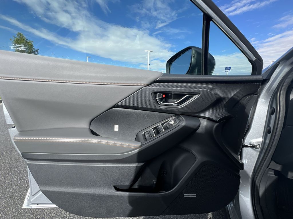 2025 Subaru Crosstrek Limited photo 21