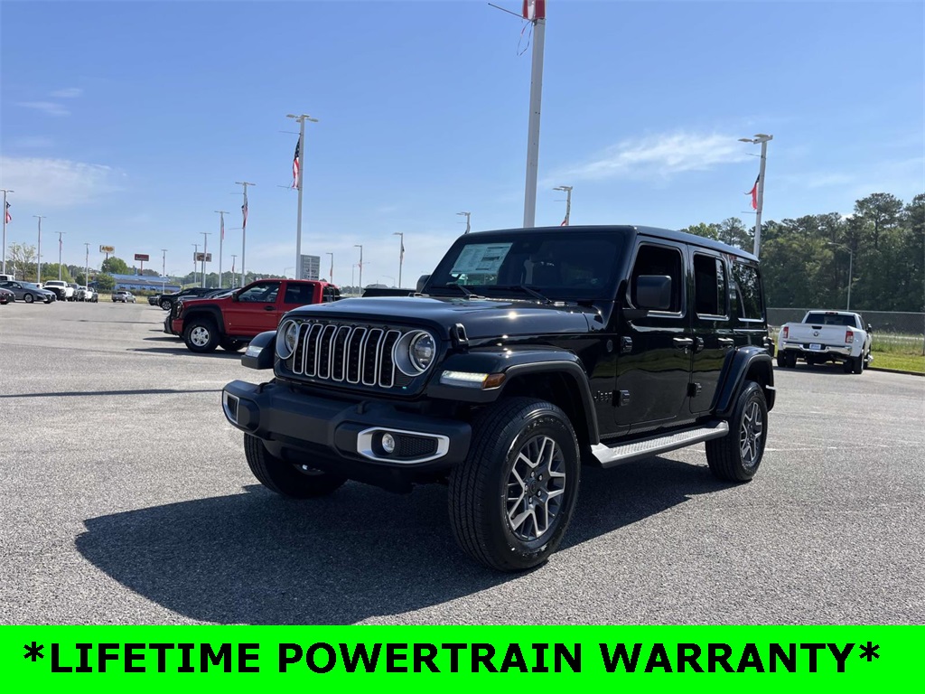 2025 Jeep Wrangler Sahara photo 3