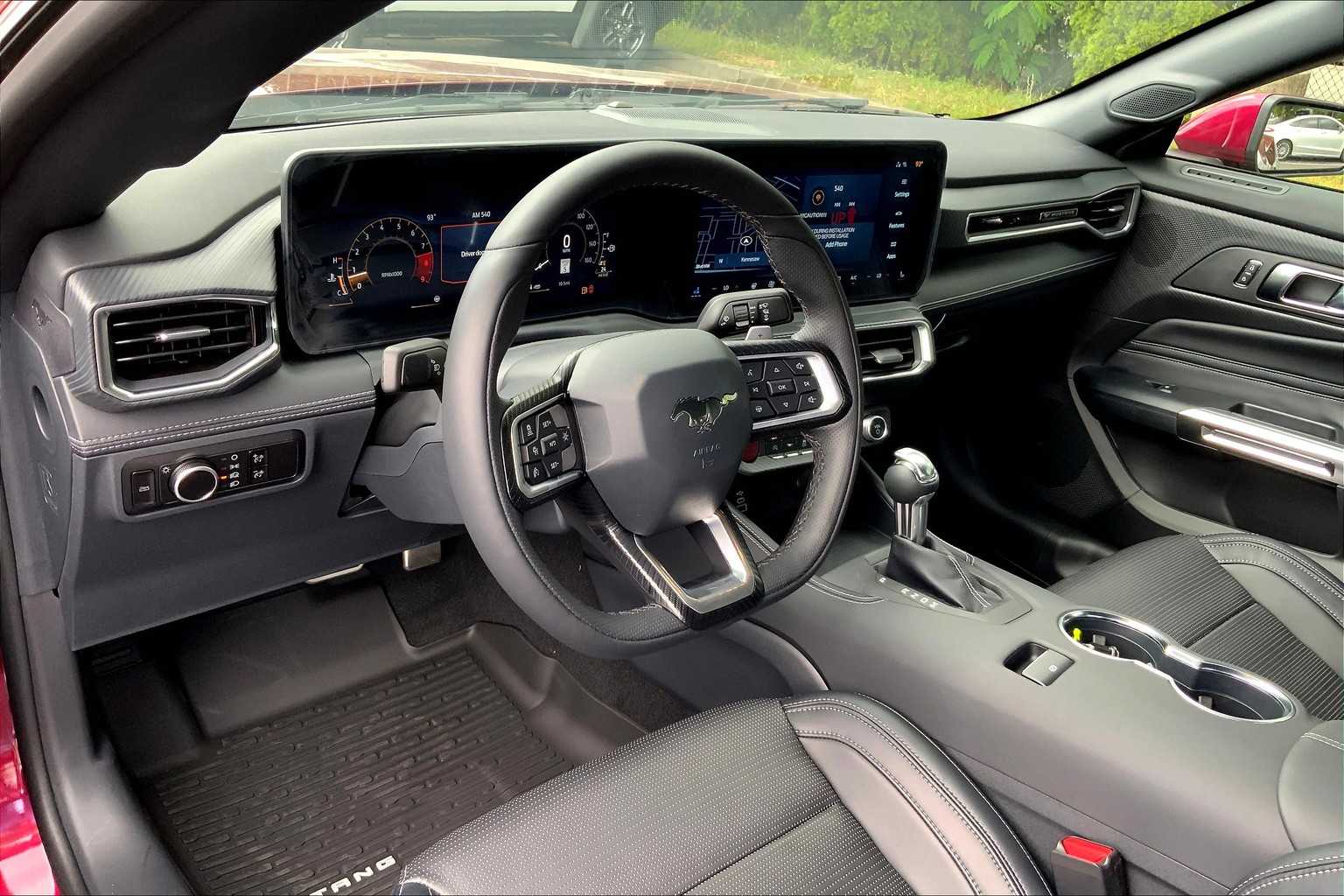 2025 Ford Mustang GT Premium photo 5