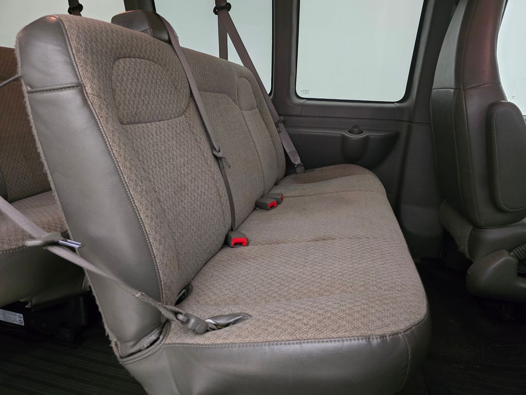 2022 Chevrolet Express 3500 LS photo 29