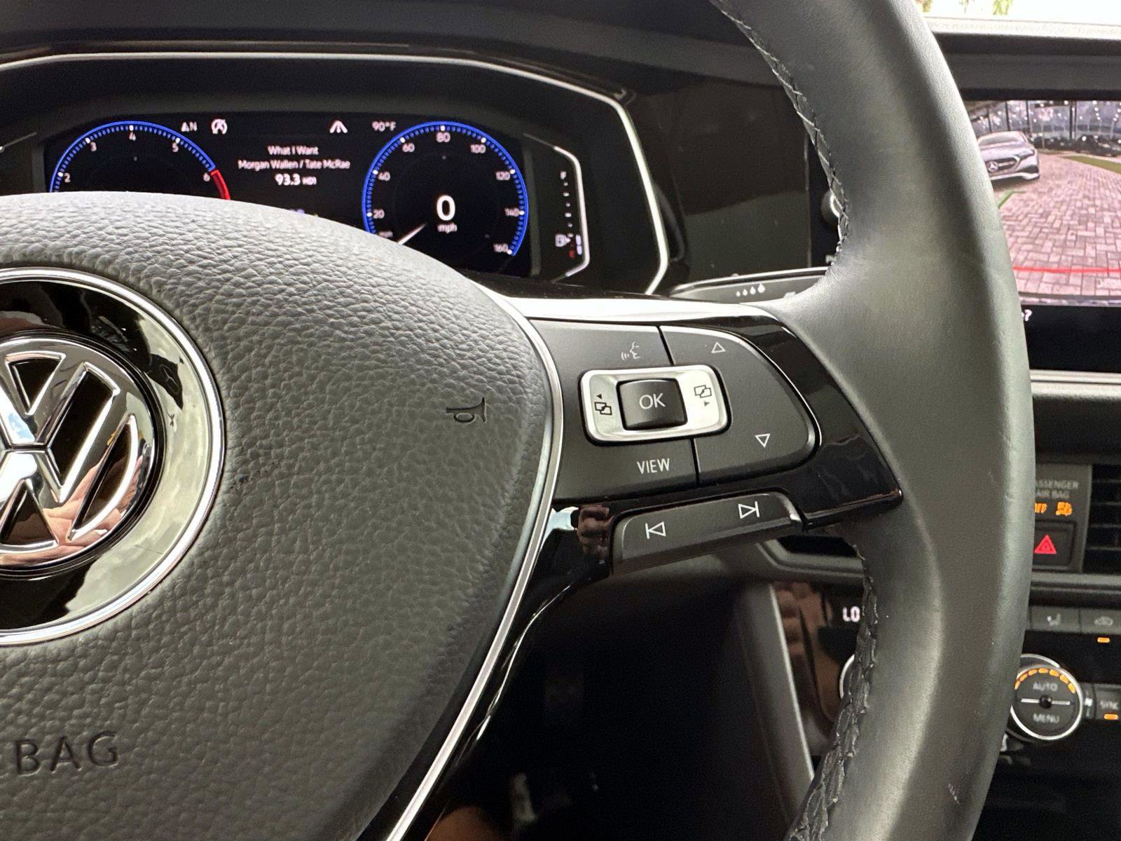 2019 Volkswagen Jetta SEL photo 24