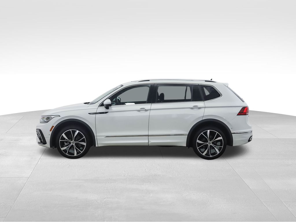 Used 2022 Volkswagen Tiguan SEL R-LINE with VIN 3VV4B7AX1NM167716 for sale in Minneapolis, Minnesota