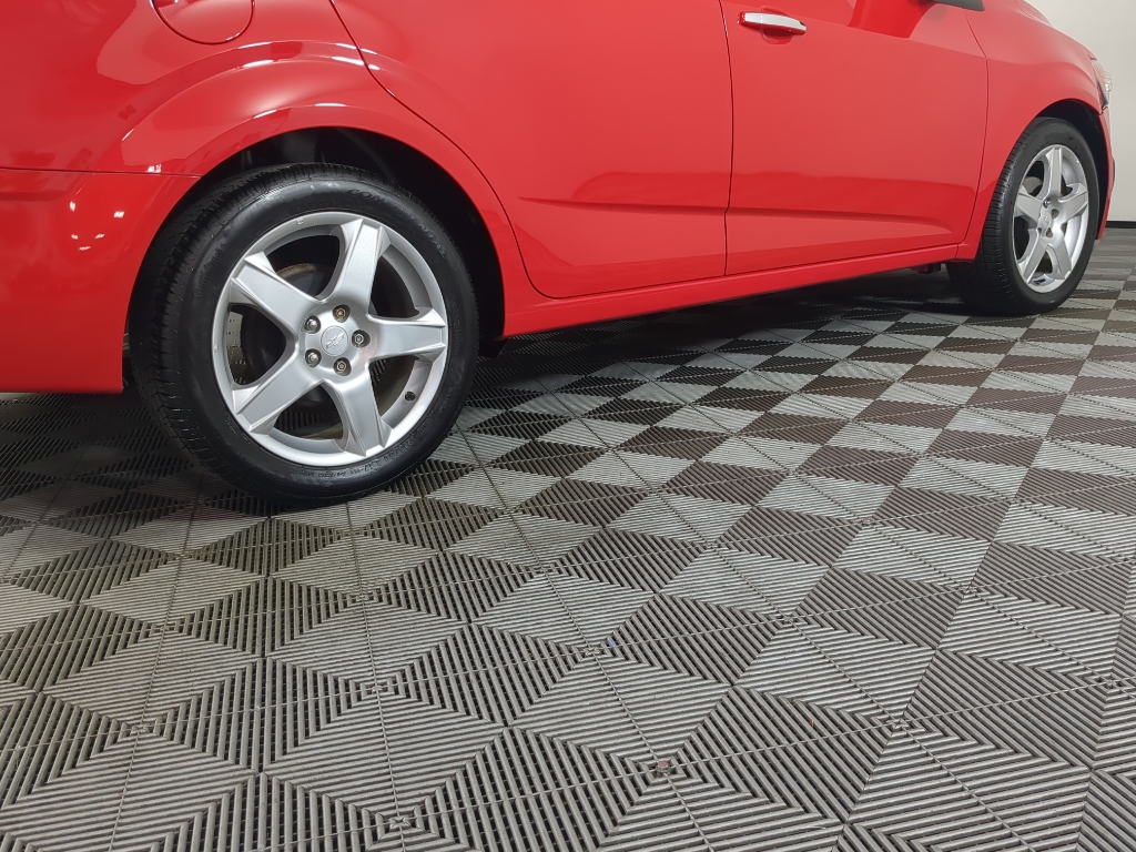 2015 Chevrolet Sonic LTZ photo 7
