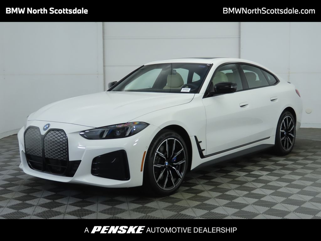 2025 BMW i4 40's photo