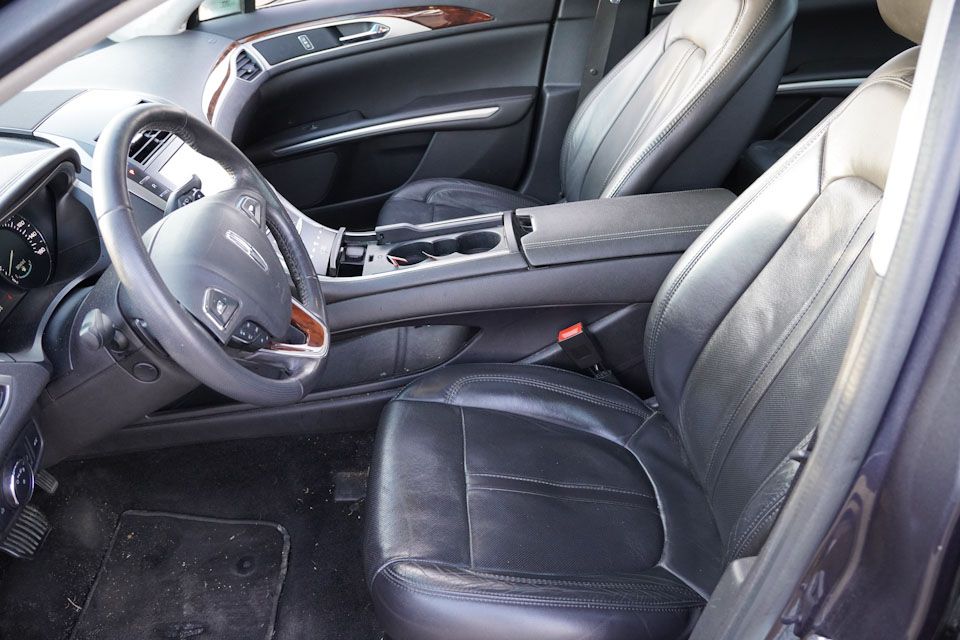 2014 Lincoln MKZ Reserve photo 4