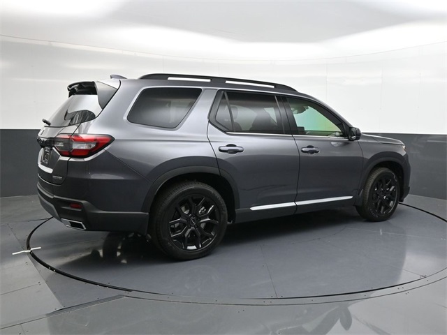 2025 Honda Pilot Touring photo 3