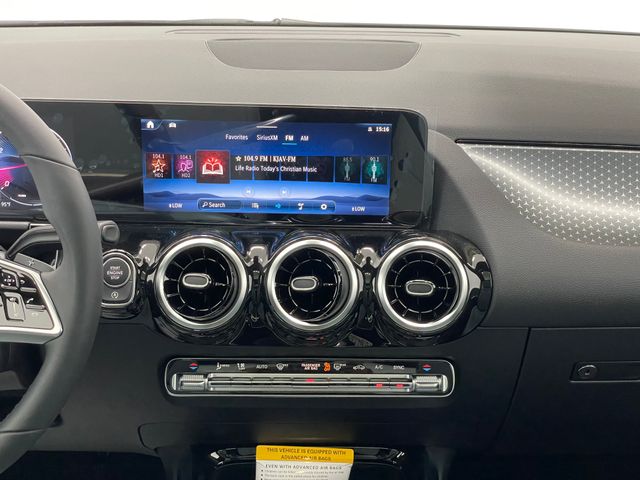 2026 Mercedes Benz GLA 250 photo 4