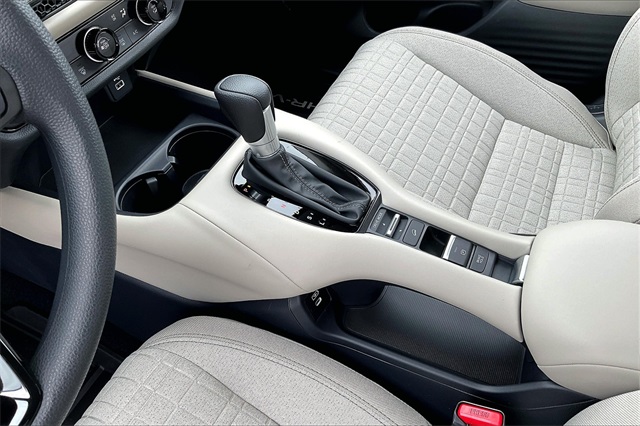 2025 Honda HR-V LX photo 8