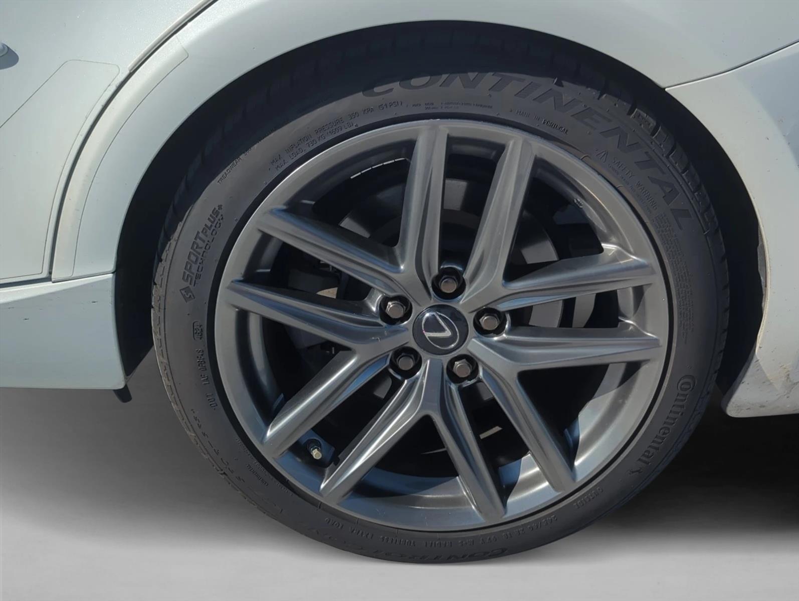 2020 Lexus IS 300 F SPORT photo 8
