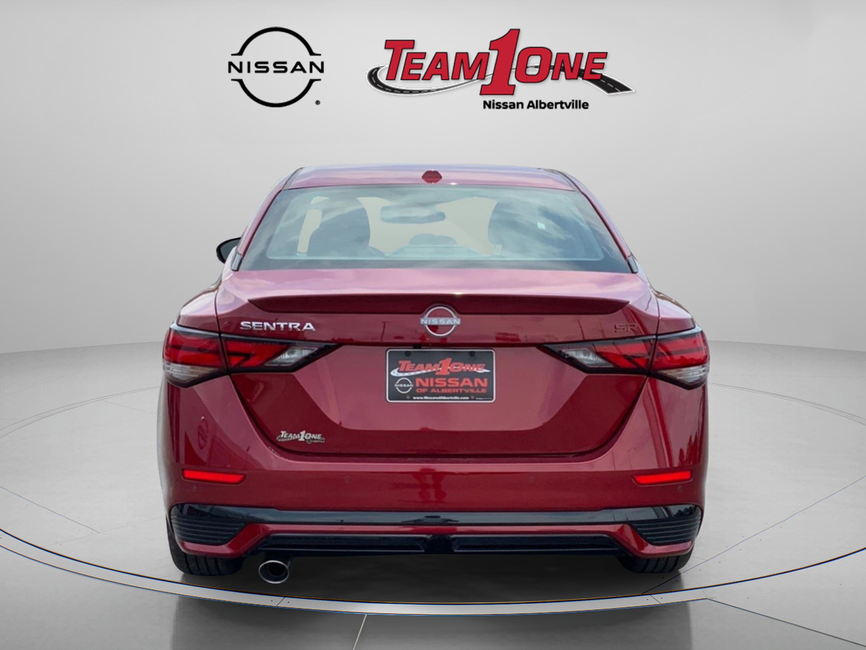 2025 Nissan Sentra SR photo 3