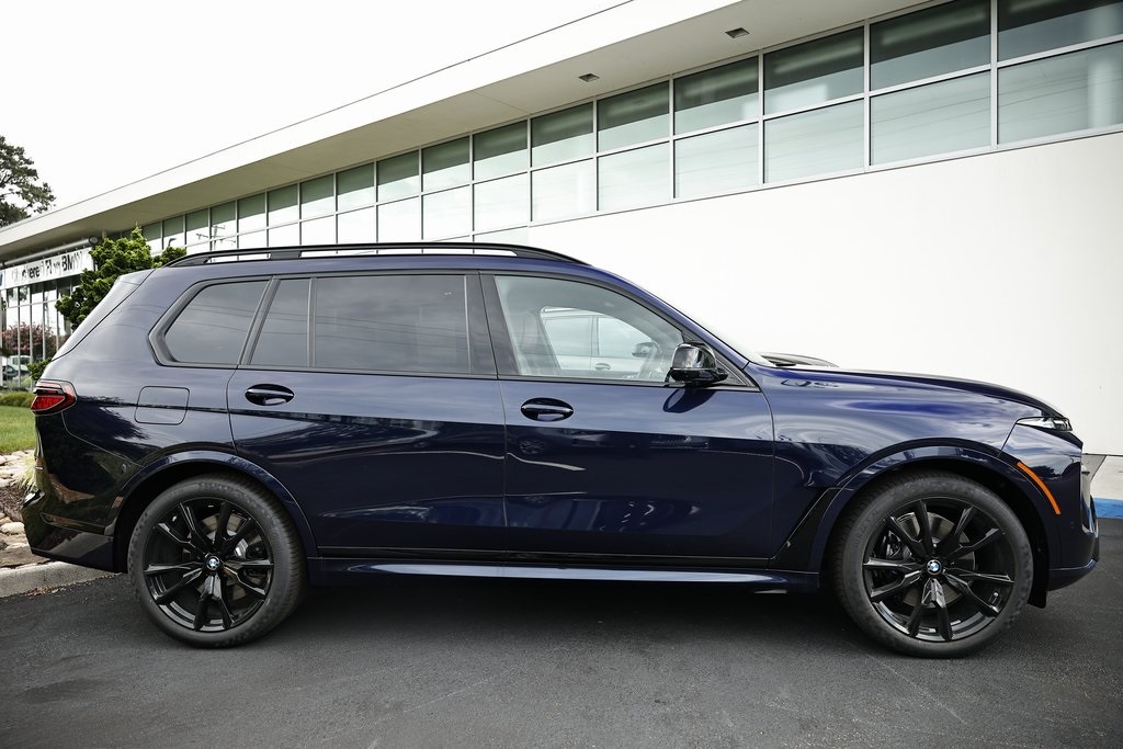 2026 Bmw X7 M60i photo 3