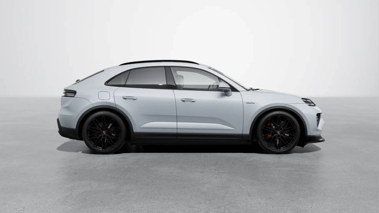 2025 Porsche Macan Electric photo 4