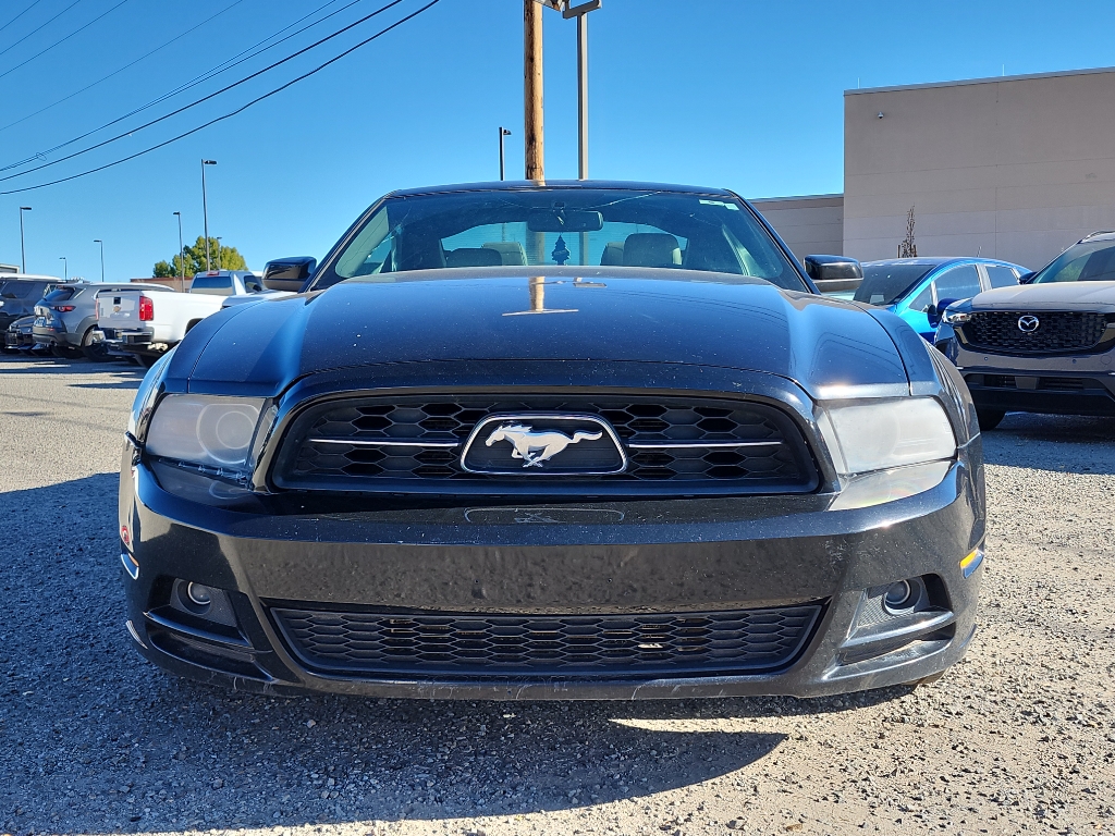 2014 Ford Mustang V6 Premium photo 2