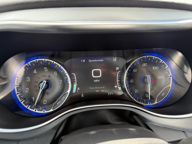 2026 Chrysler Pacifica Limited photo 25