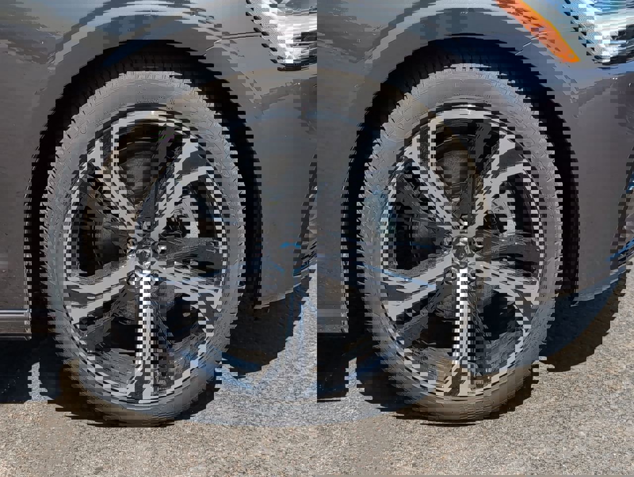 2025 Volvo S60 Core photo 9