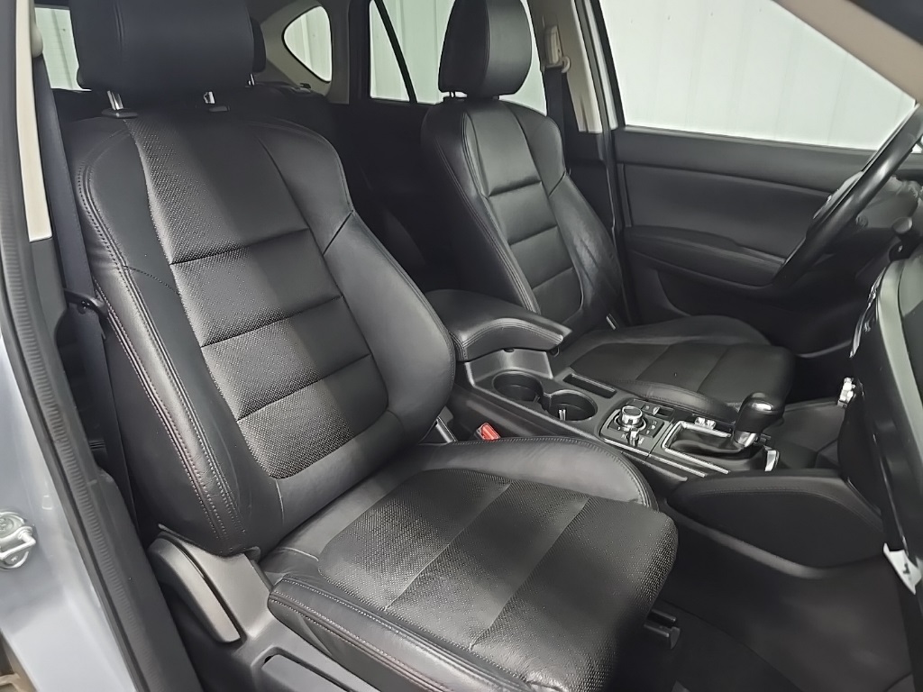 2016 Mazda CX-5 Grand Touring photo 12