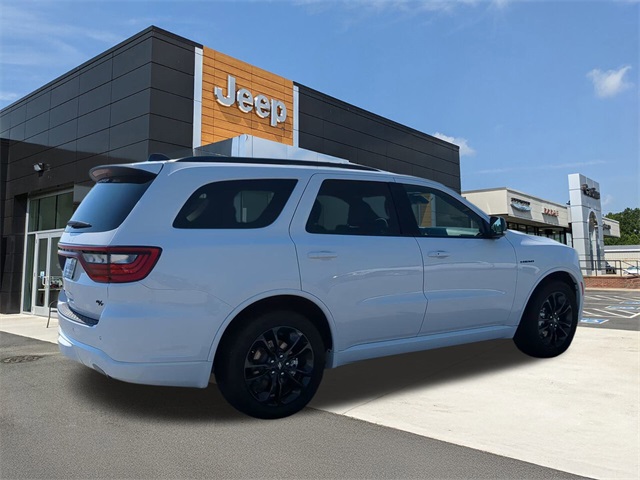 2025 Dodge Durango R/T Plus photo 2