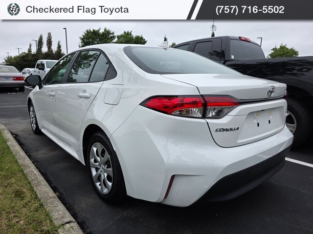 2024 Toyota Corolla LE photo 4