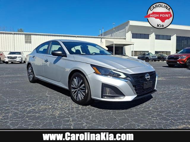 2024 Nissan Altima SV