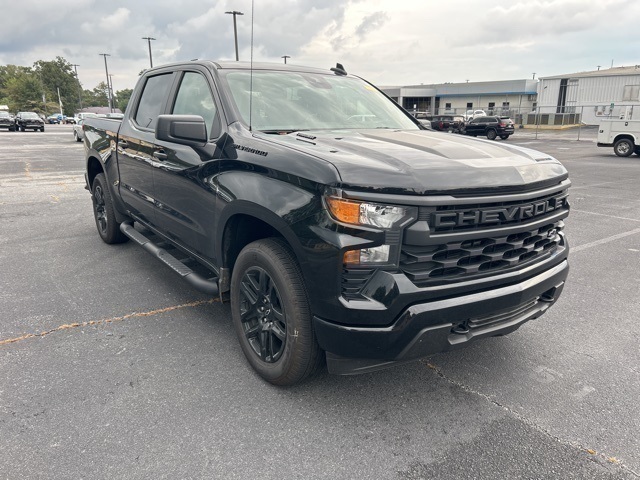 2025 Chevrolet Silverado 1500 Custom photo 5