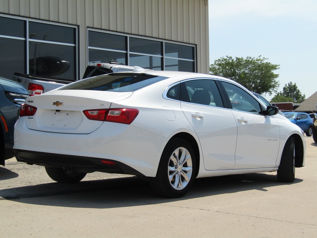 2023 Chevrolet Malibu 1LT photo 3
