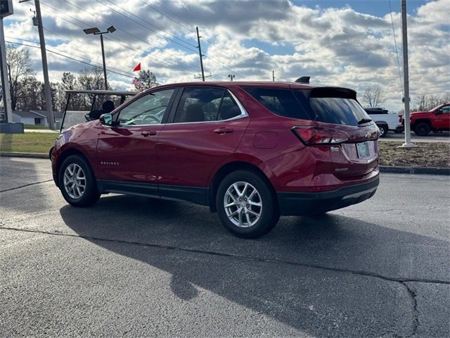2024 Chevrolet Equinox LT photo 3