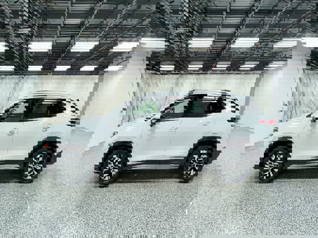 2025 Volkswagen Tiguan S photo 3