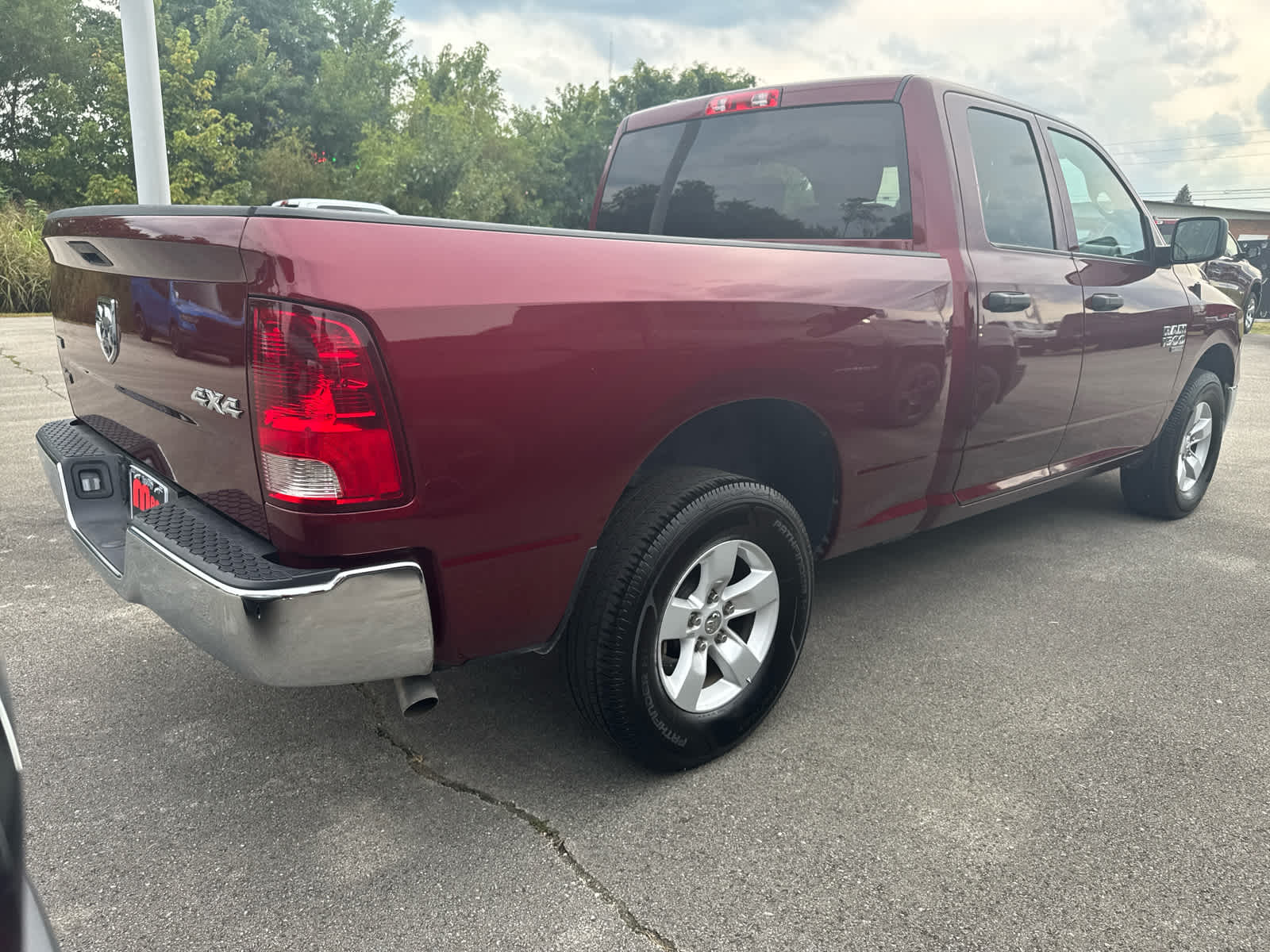 2024 Ram 1500 Classic SLT photo 4