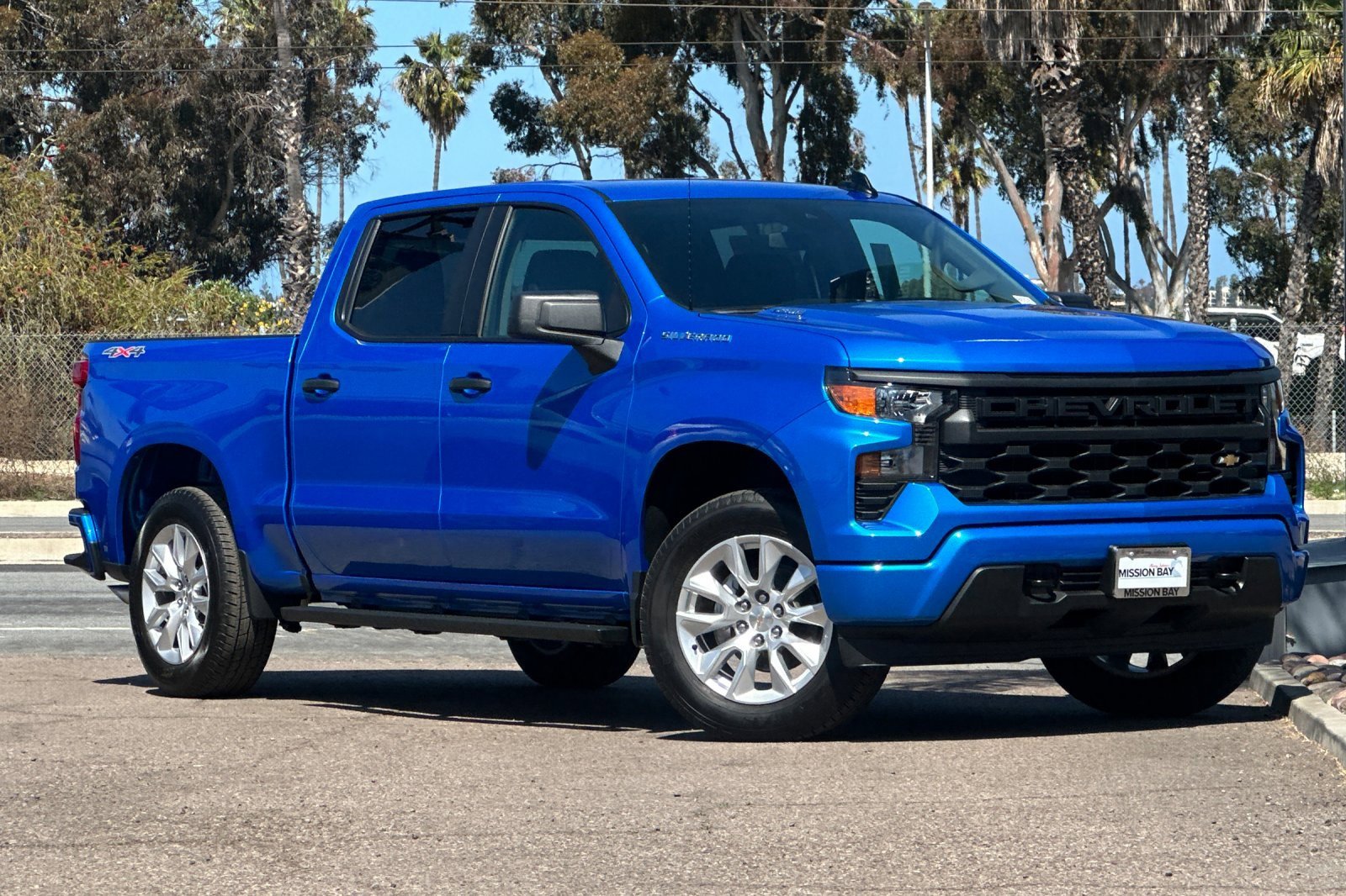 2025 Chevrolet Silverado 1500 Custom photo 2