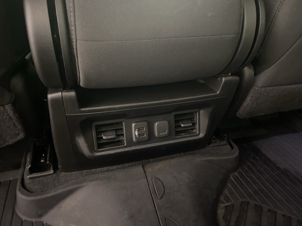 2021 Chevrolet Silverado 1500 RST photo 8