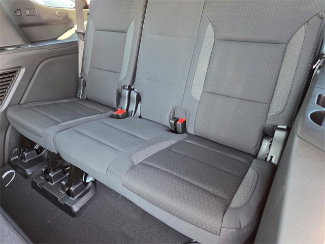 2025 Chevrolet Tahoe LS photo 7