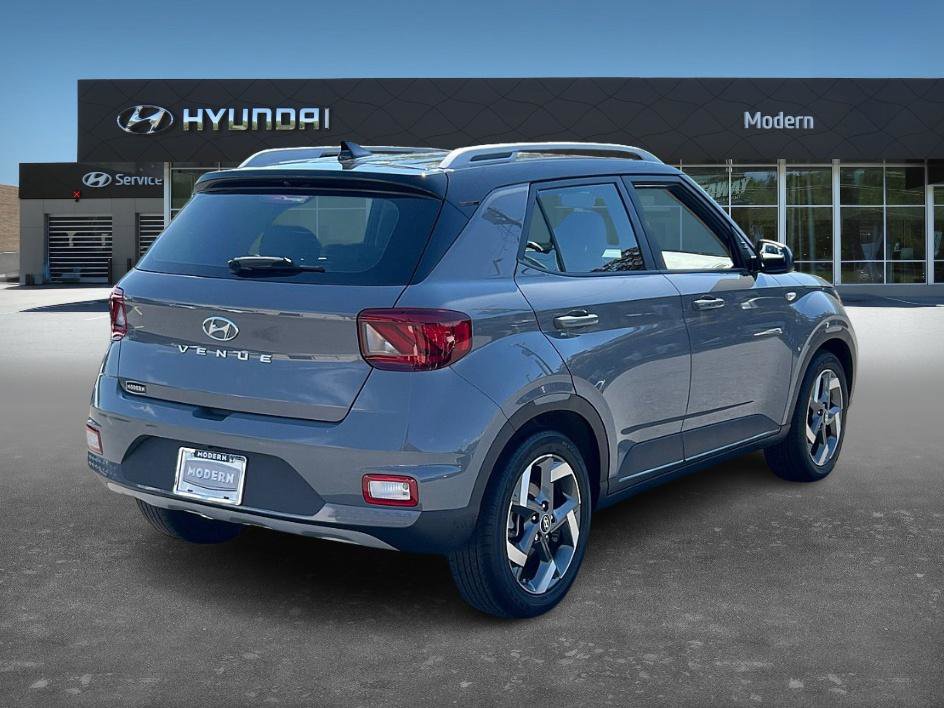 2022 Hyundai Venue SEL Limited photo 3